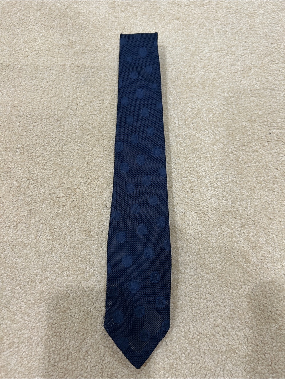New! Suit Supply Classic Navy Polka Dot Men's Tie in perfect condition